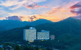 Hotel Associa Takayama Resort  4*